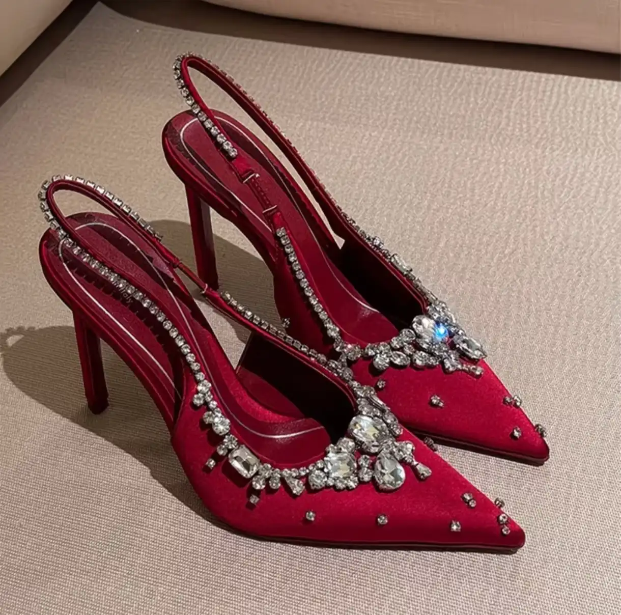 LUXURY HEEL